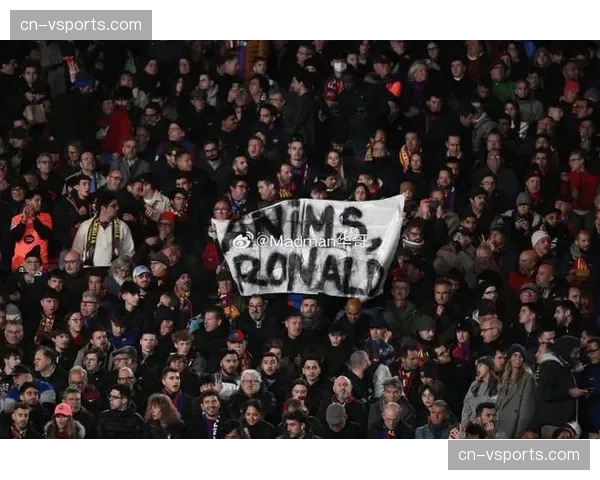 西甲：巴塞罗那3-1逆转马德里竞技，暂登积分榜首位。